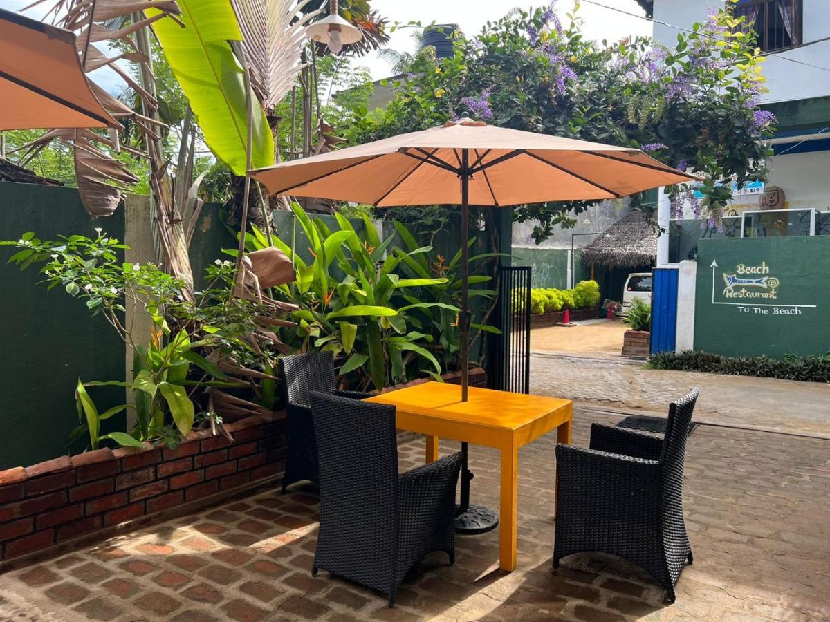 Frangipani Beach Villa Tangalle Eksteriør billede